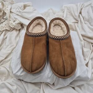 UGG Tasman Suede Leather Chestnut slip-on clog women's size 6